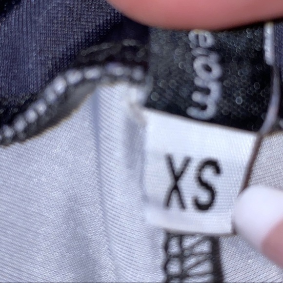 Onzie | Sparrow Crop Legging Black/White XS - Picture 7 of 7